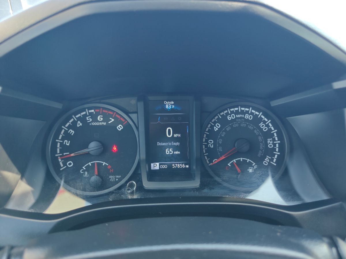 Toyota Tacoma photo 27