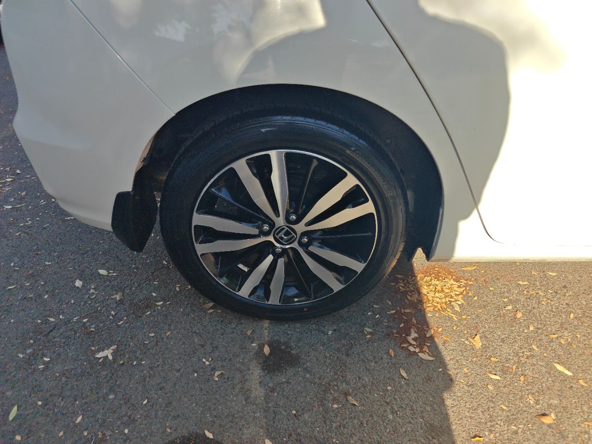 Honda Fit photo 9