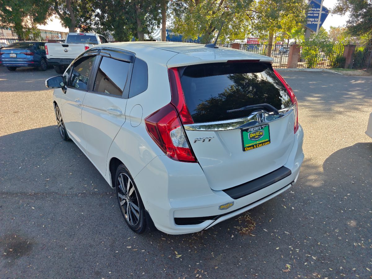 Honda Fit photo 12