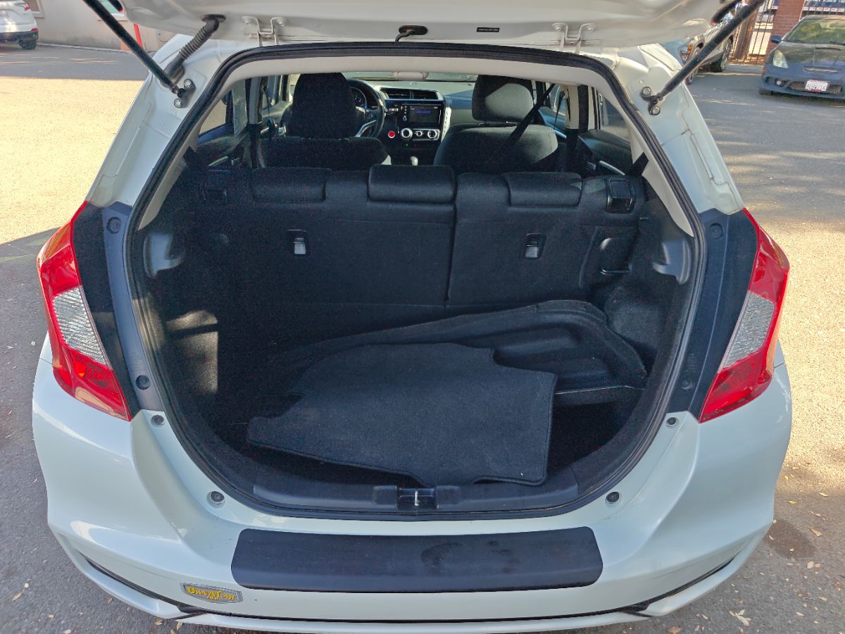 Honda Fit photo 14
