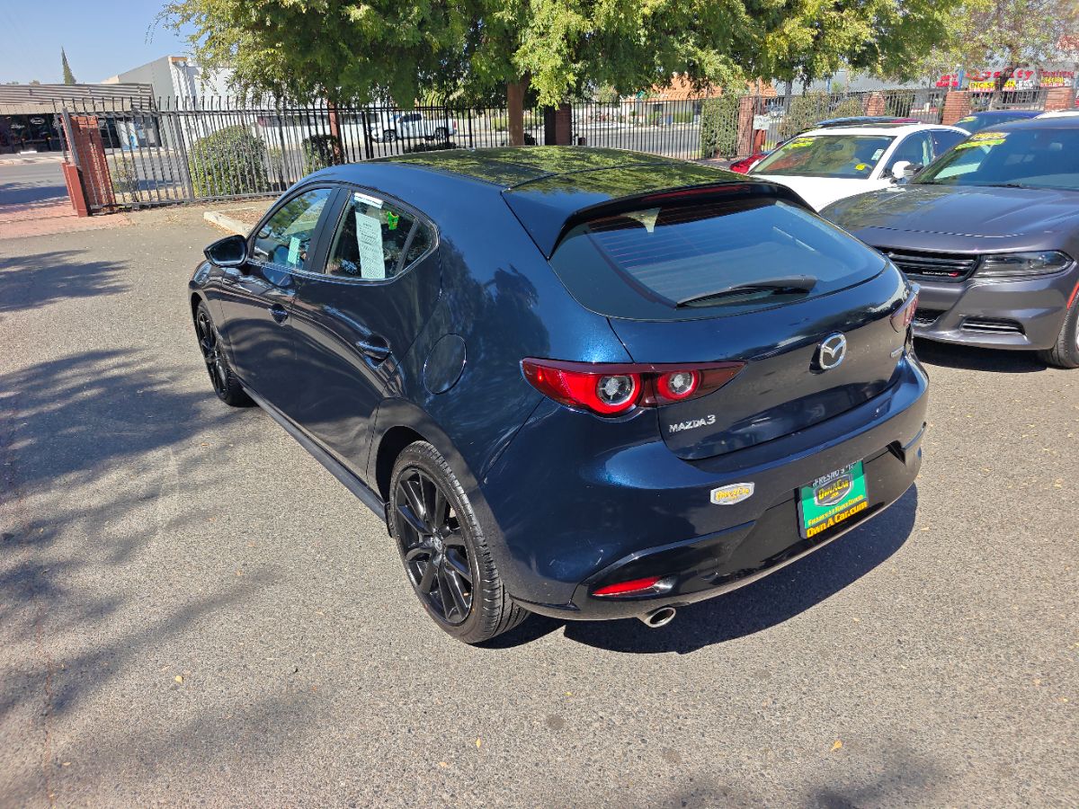 Mazda Mazda3 photo 12