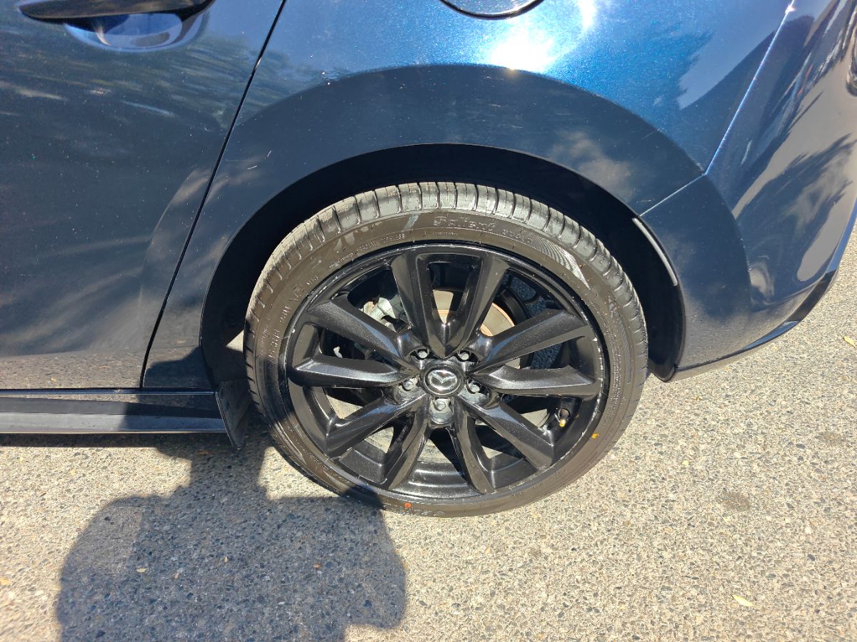 Mazda Mazda3 photo 15