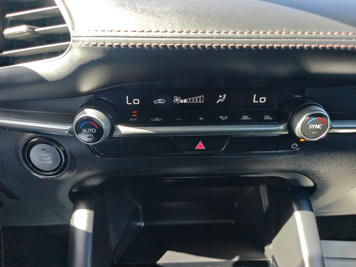 Mazda Mazda3 photo 30