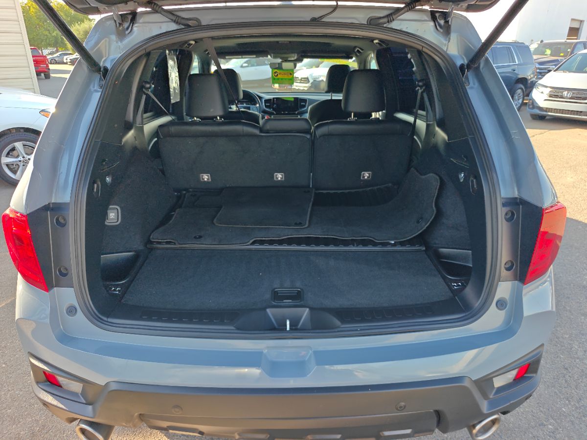 Honda Passport photo 14
