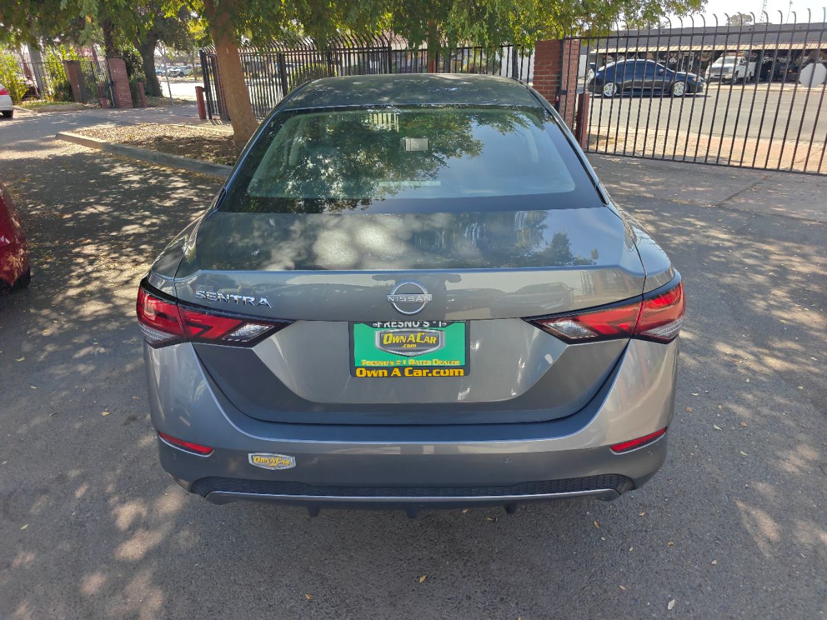Nissan Sentra photo 11