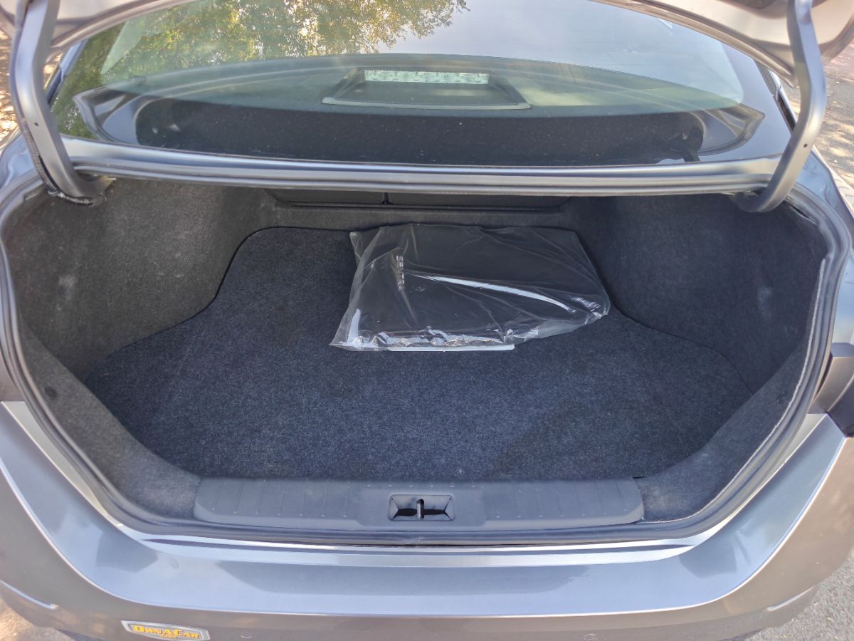 Nissan Sentra photo 14
