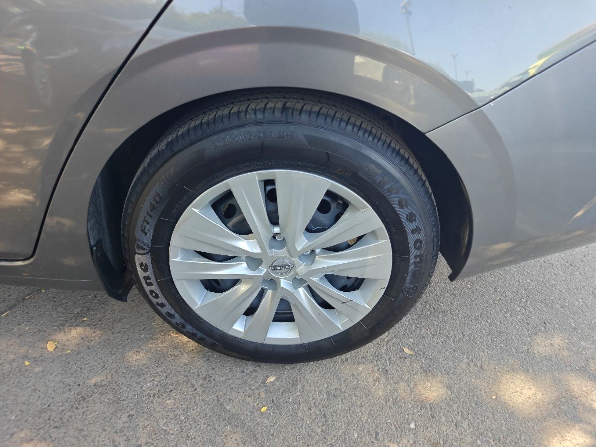 Nissan Sentra photo 15