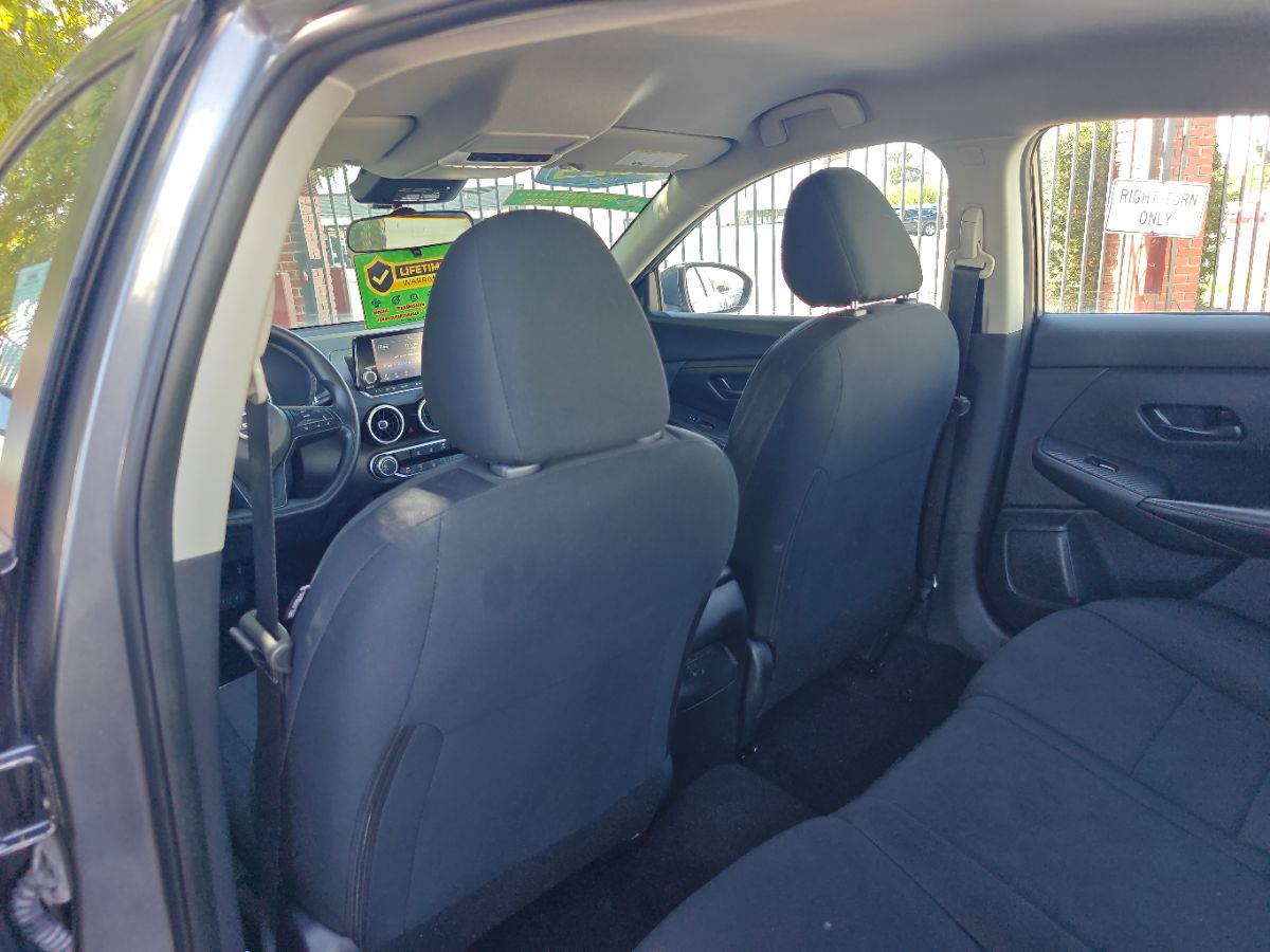Nissan Sentra photo 18