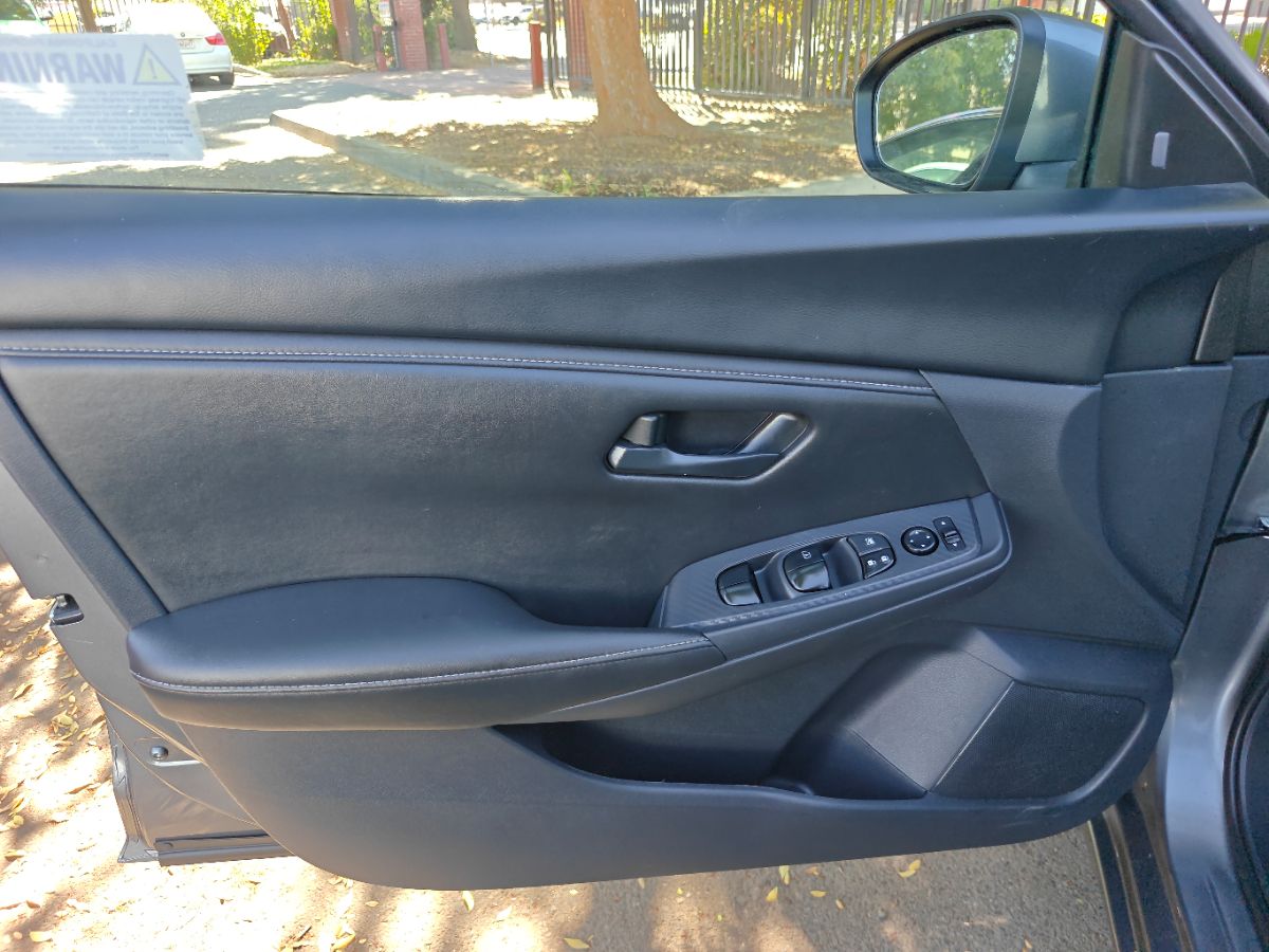 Nissan Sentra photo 21