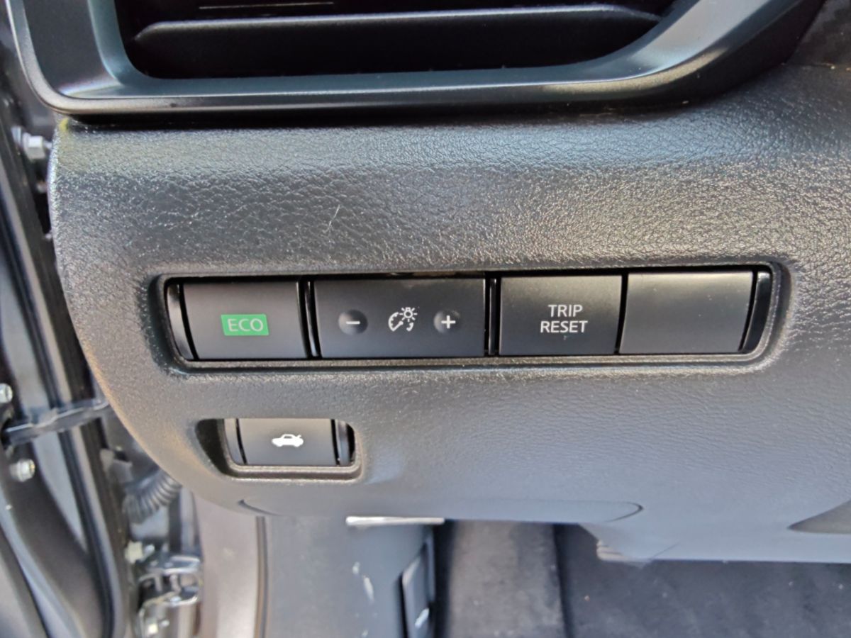 Nissan Sentra photo 24