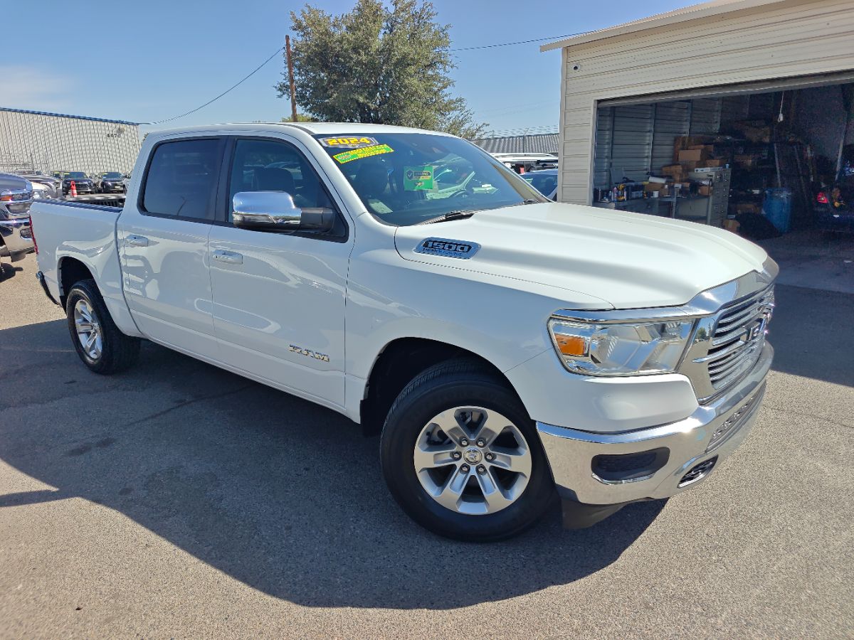 Ram 1500 photo 2