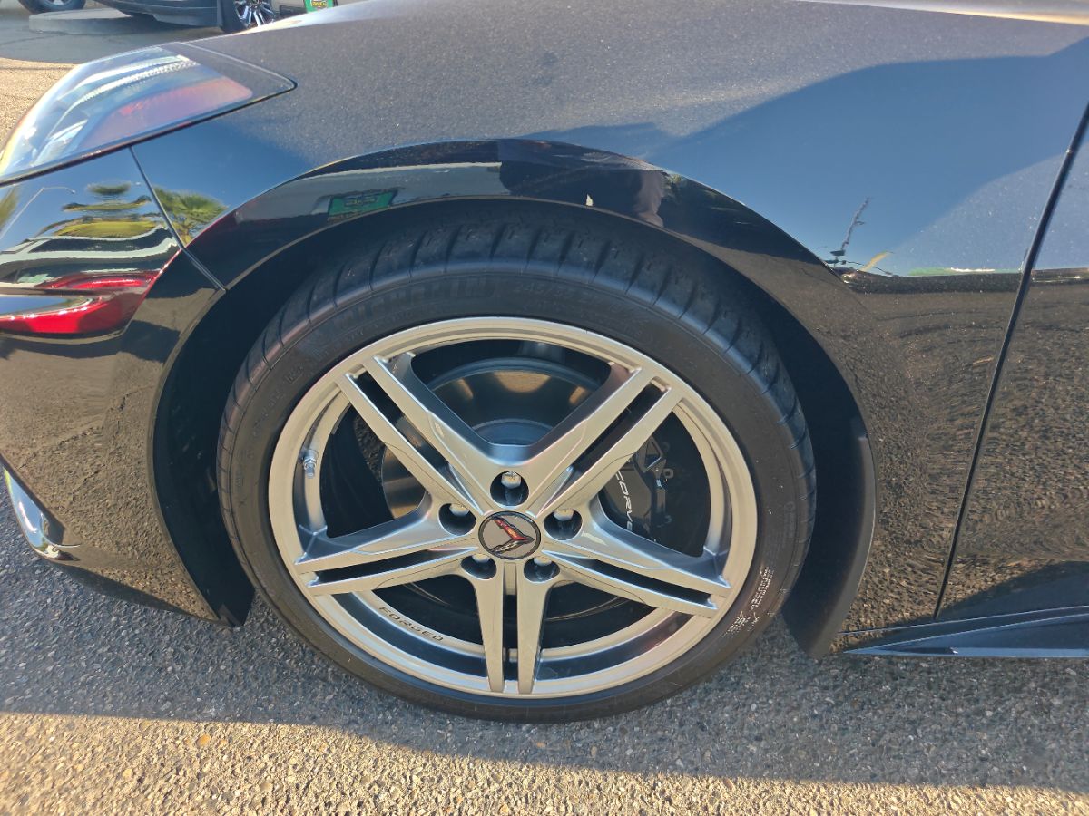 Chevrolet Corvette photo 16