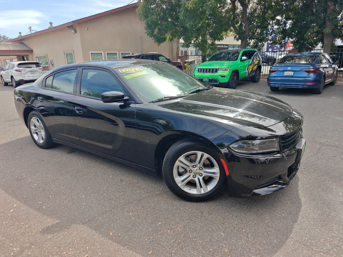 Dodge Charger photo 2