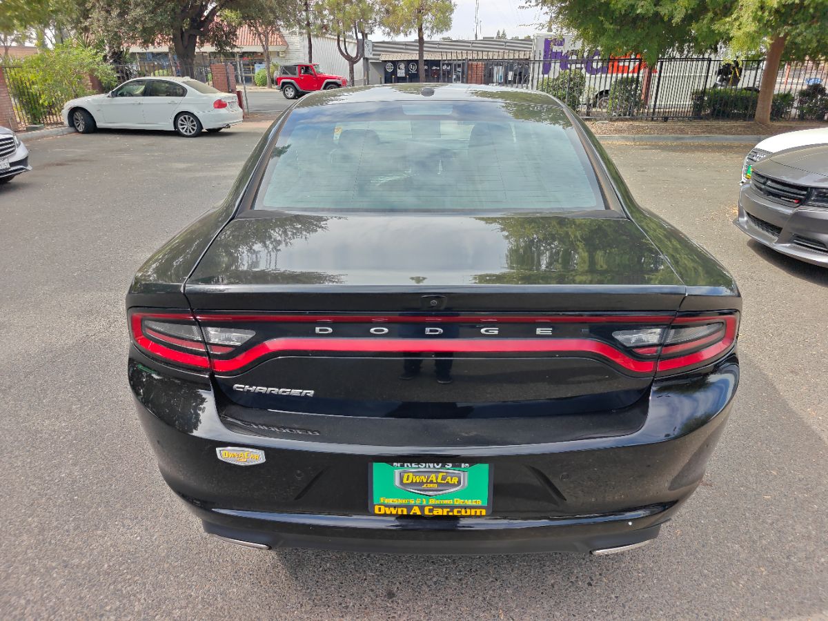 Dodge Charger photo 11