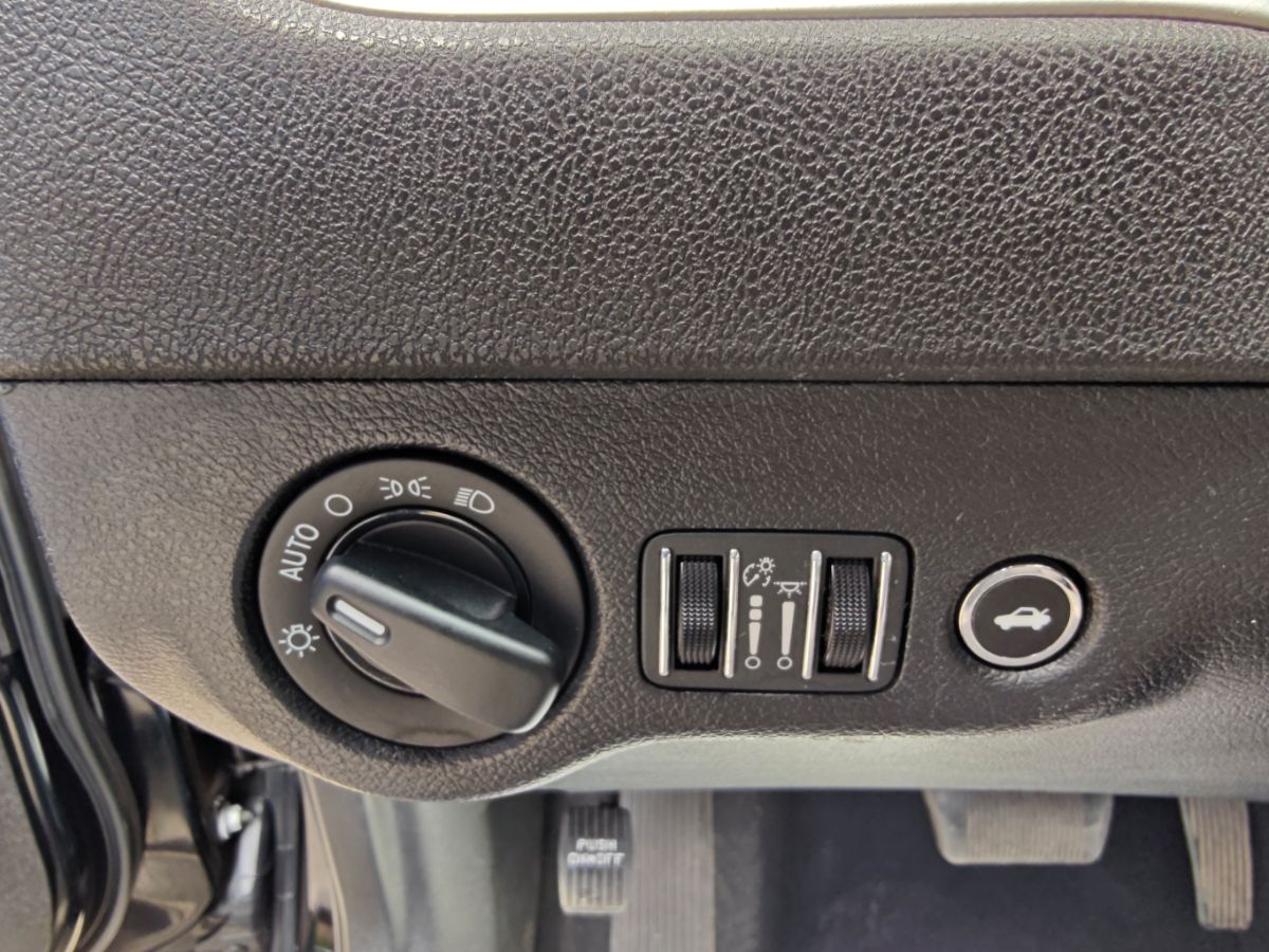 Dodge Charger photo 24
