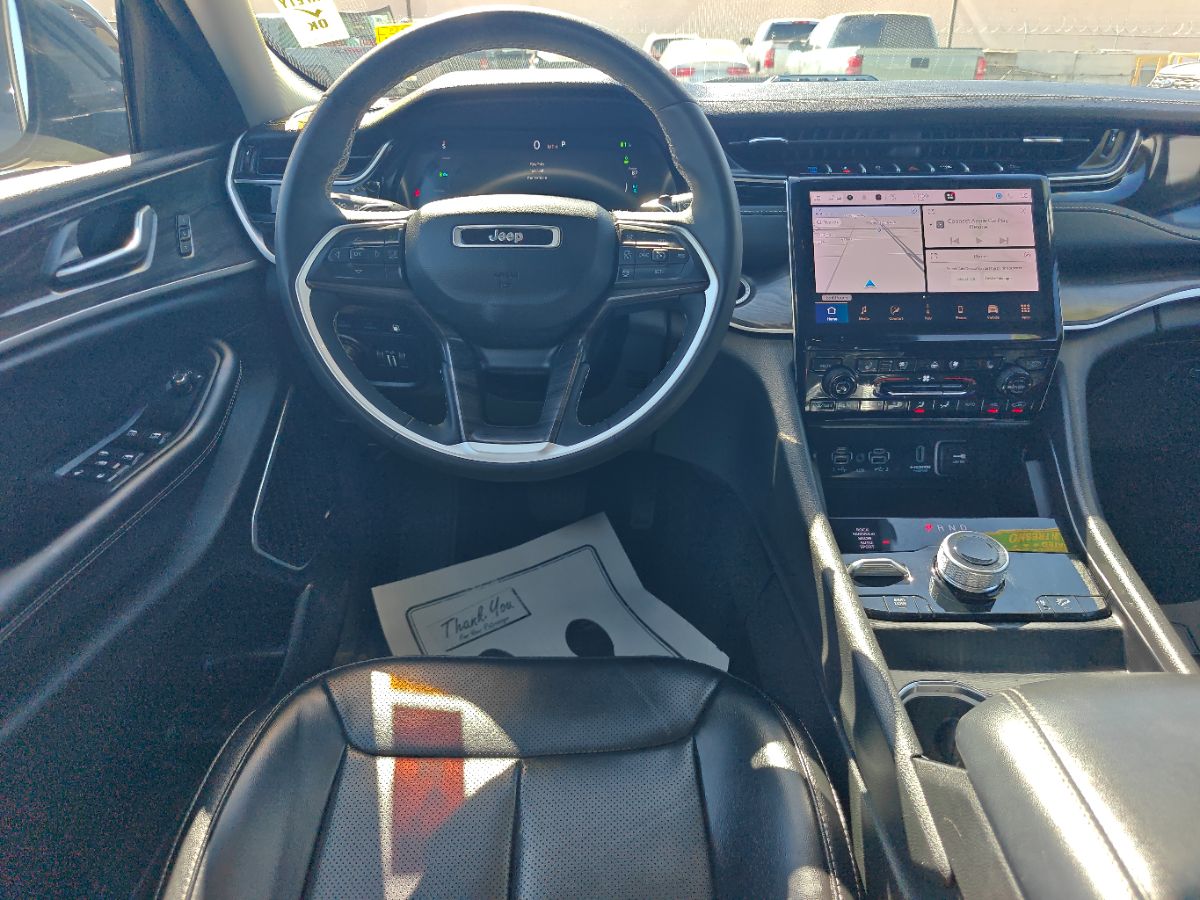 Jeep Grand Cherokee photo 21