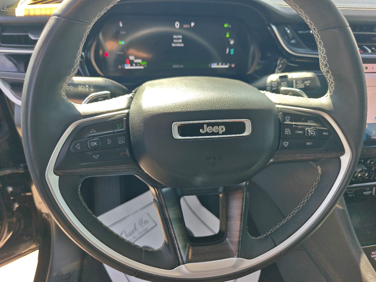 Jeep Grand Cherokee photo 30