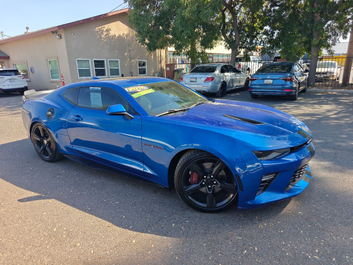 Chevrolet Camaro photo 2