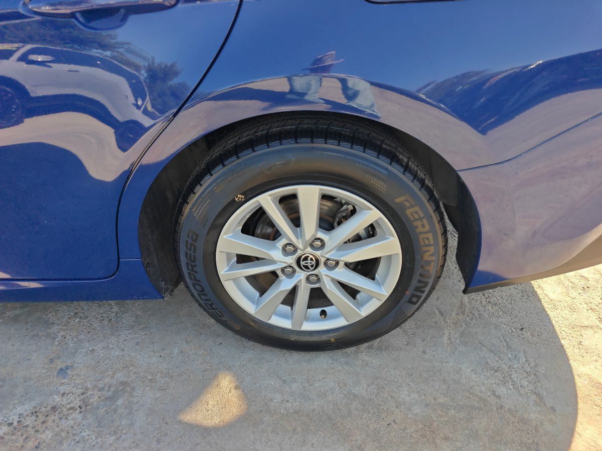 Toyota Camry photo 15