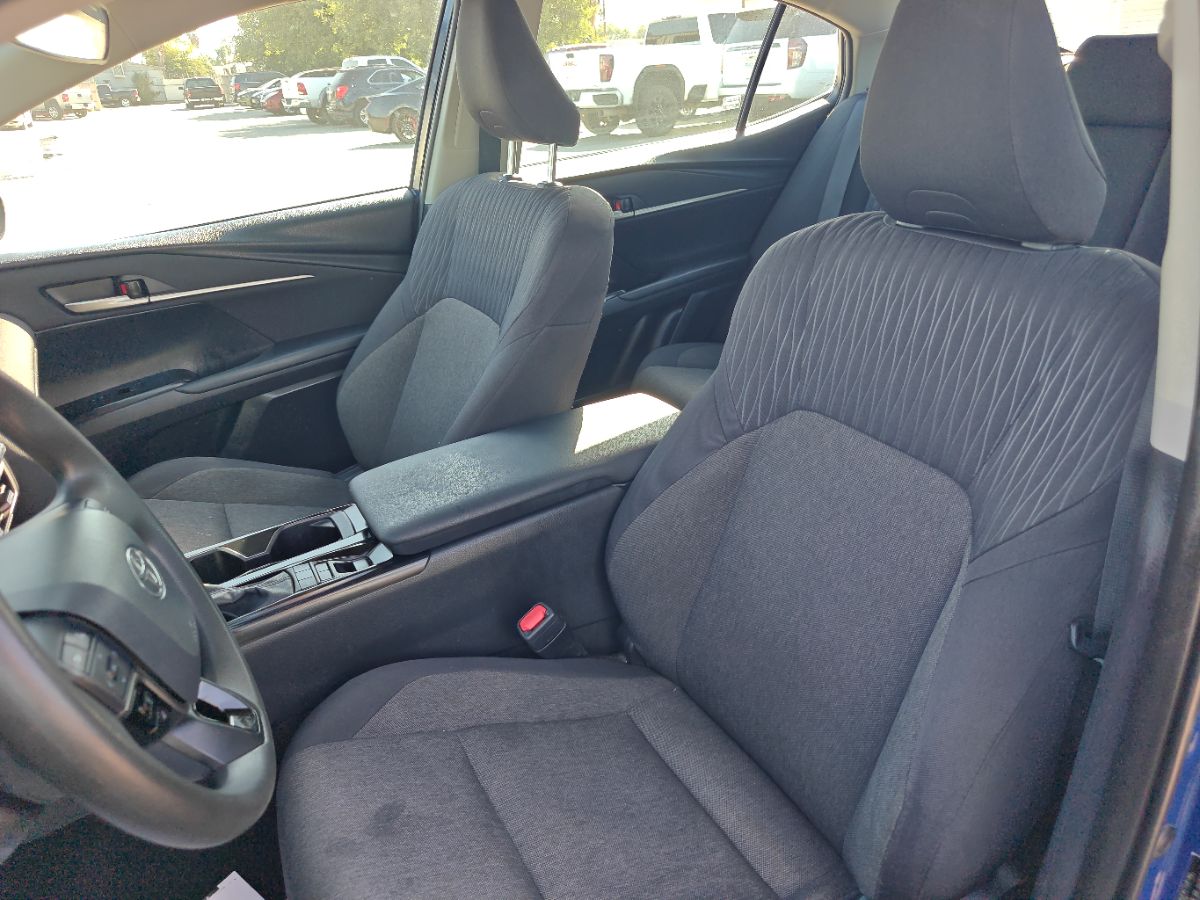 Toyota Camry photo 22