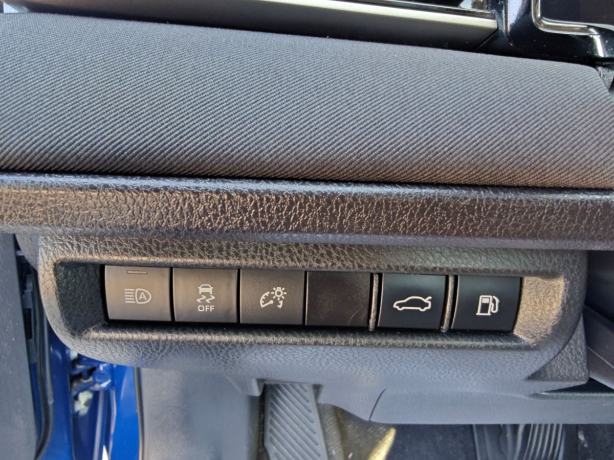 Toyota Camry photo 24