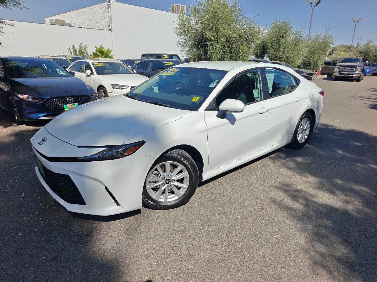 Toyota Camry photo 5