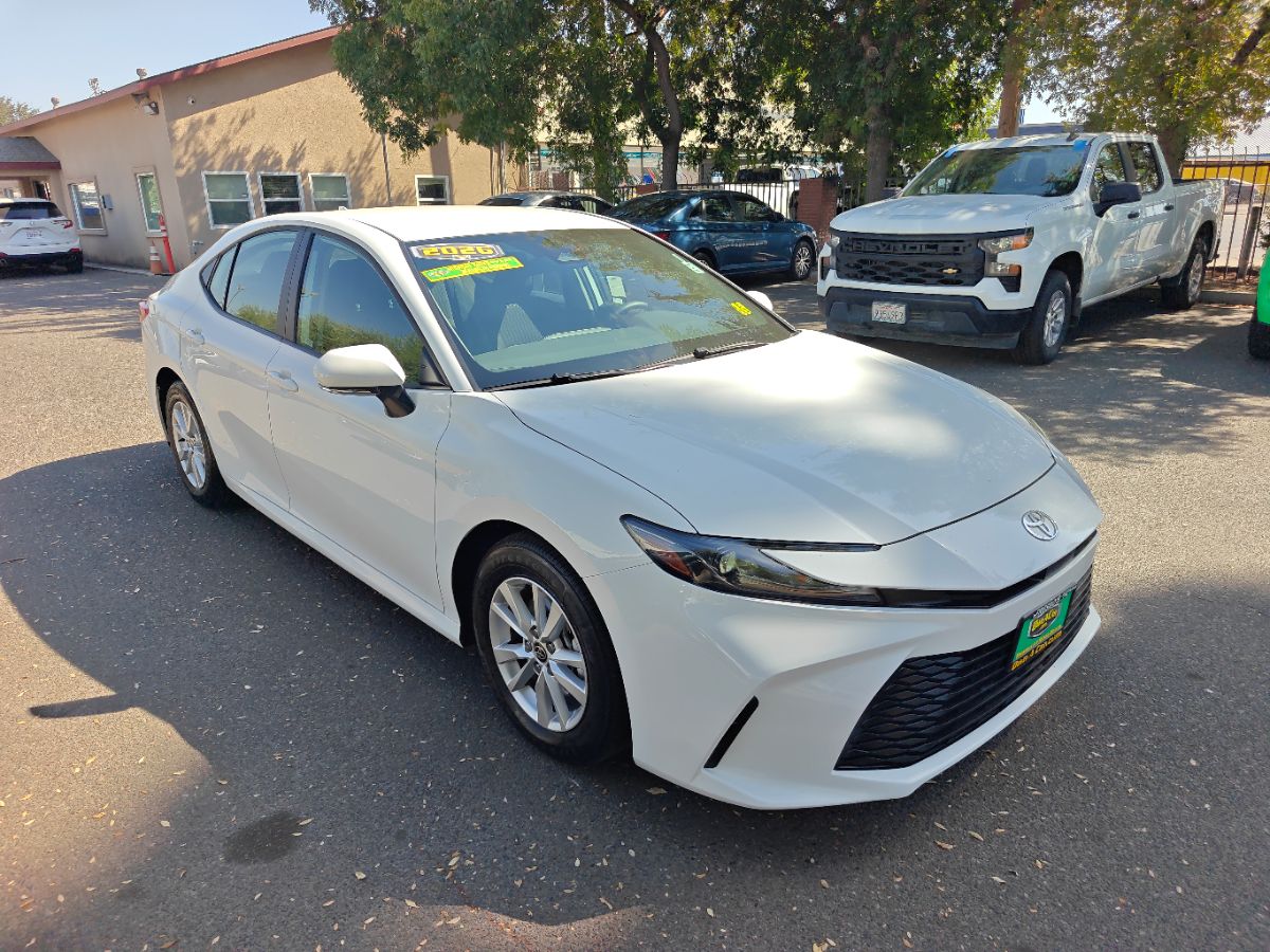 Toyota Camry photo 7