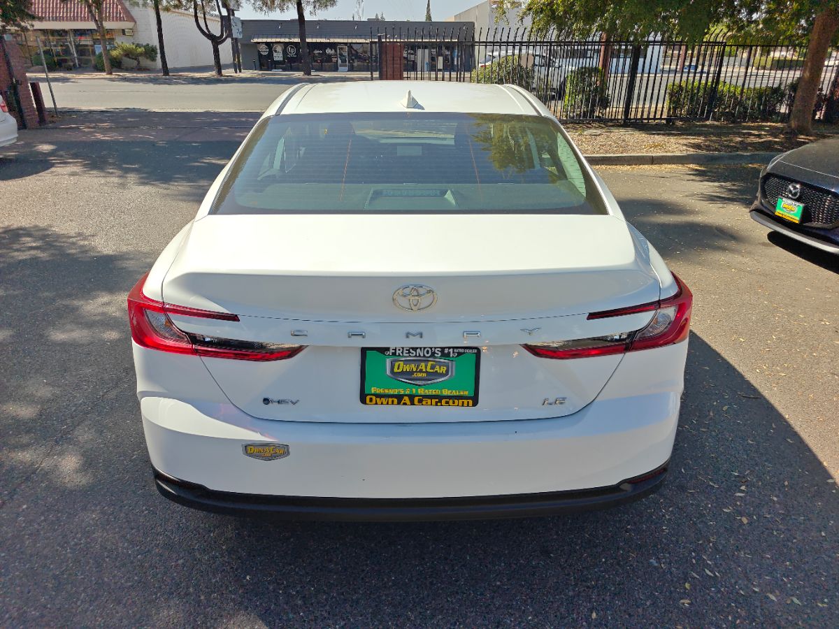 Toyota Camry photo 11