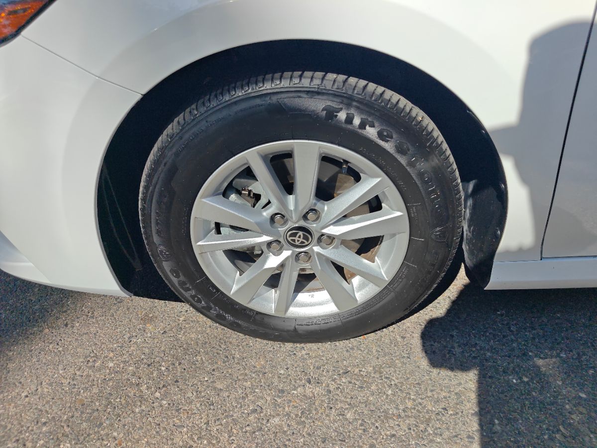 Toyota Camry photo 16