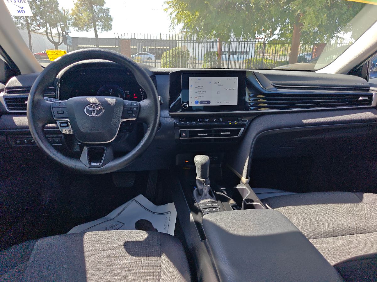 Toyota Camry photo 19