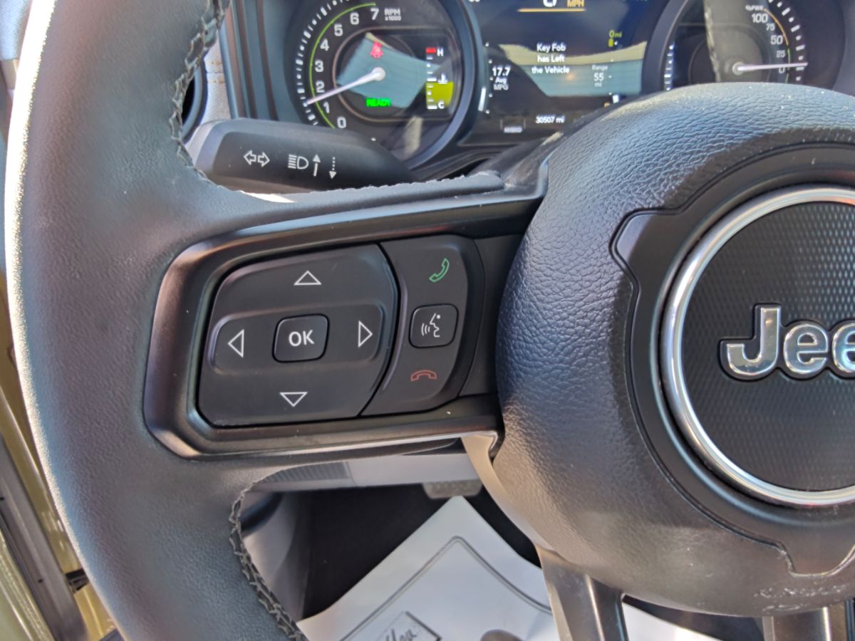 Jeep Wrangler photo 25