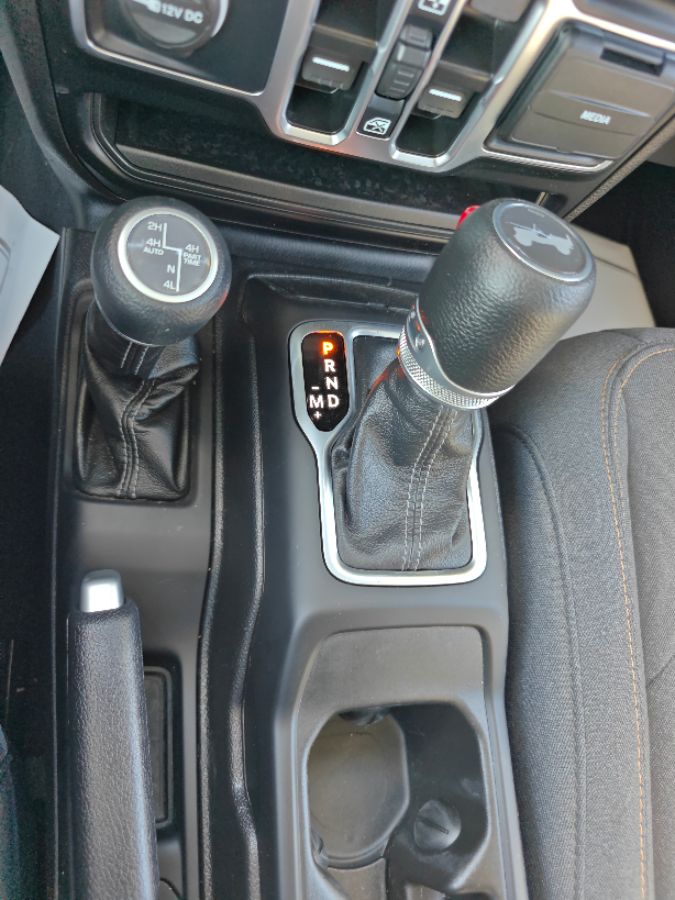 Jeep Wrangler photo 31