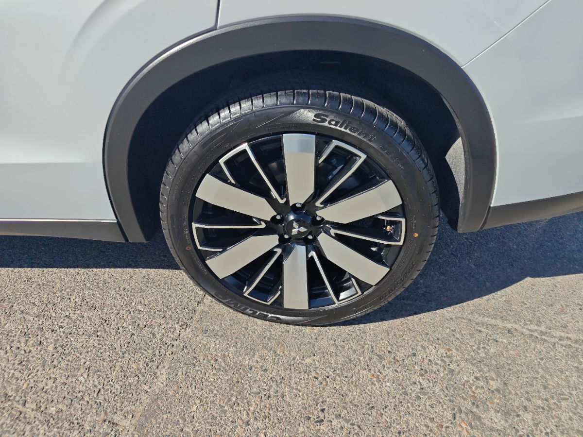 Mitsubishi Outlander photo 16