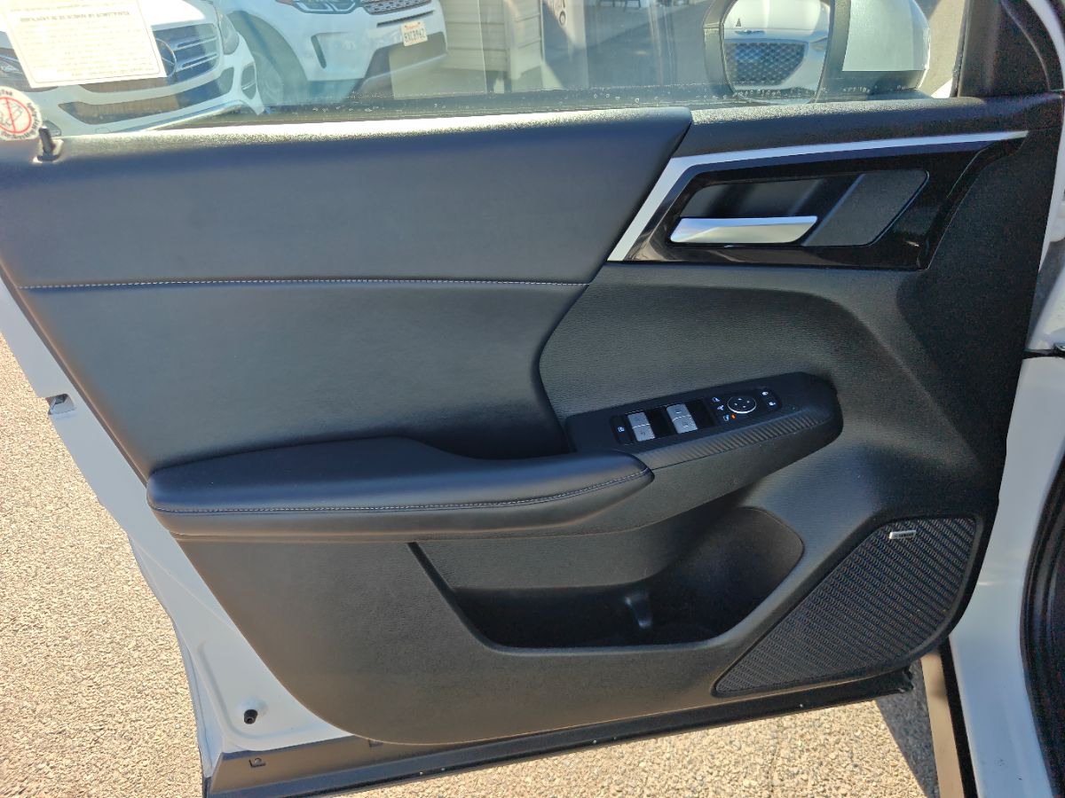 Mitsubishi Outlander photo 23