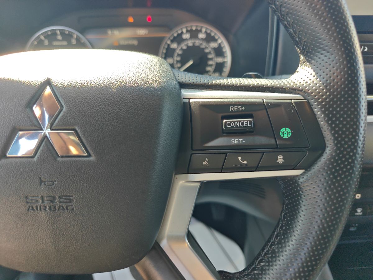 Mitsubishi Outlander photo 28