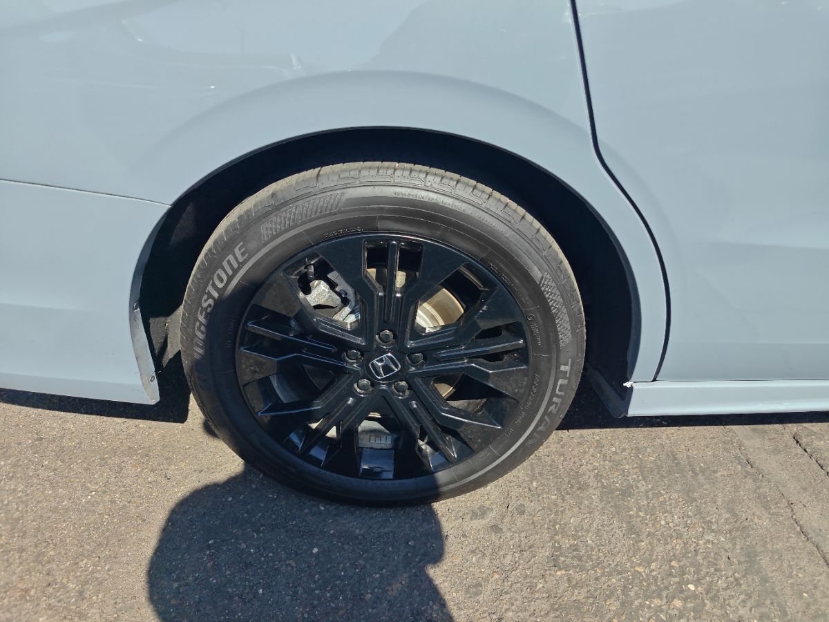 Honda Odyssey photo 9