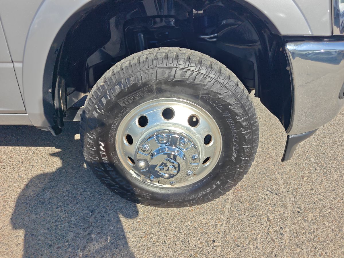 Ram 3500 photo 8