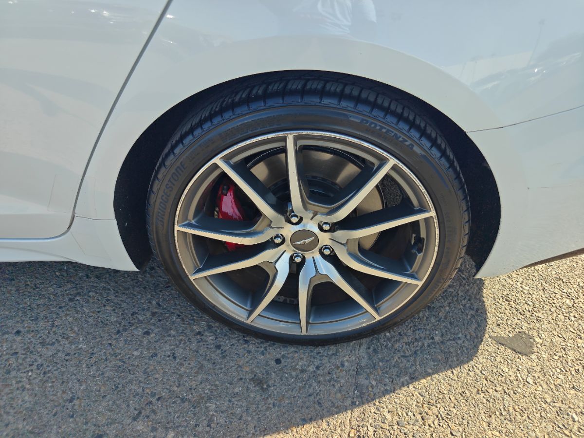 Genesis G70 photo 15