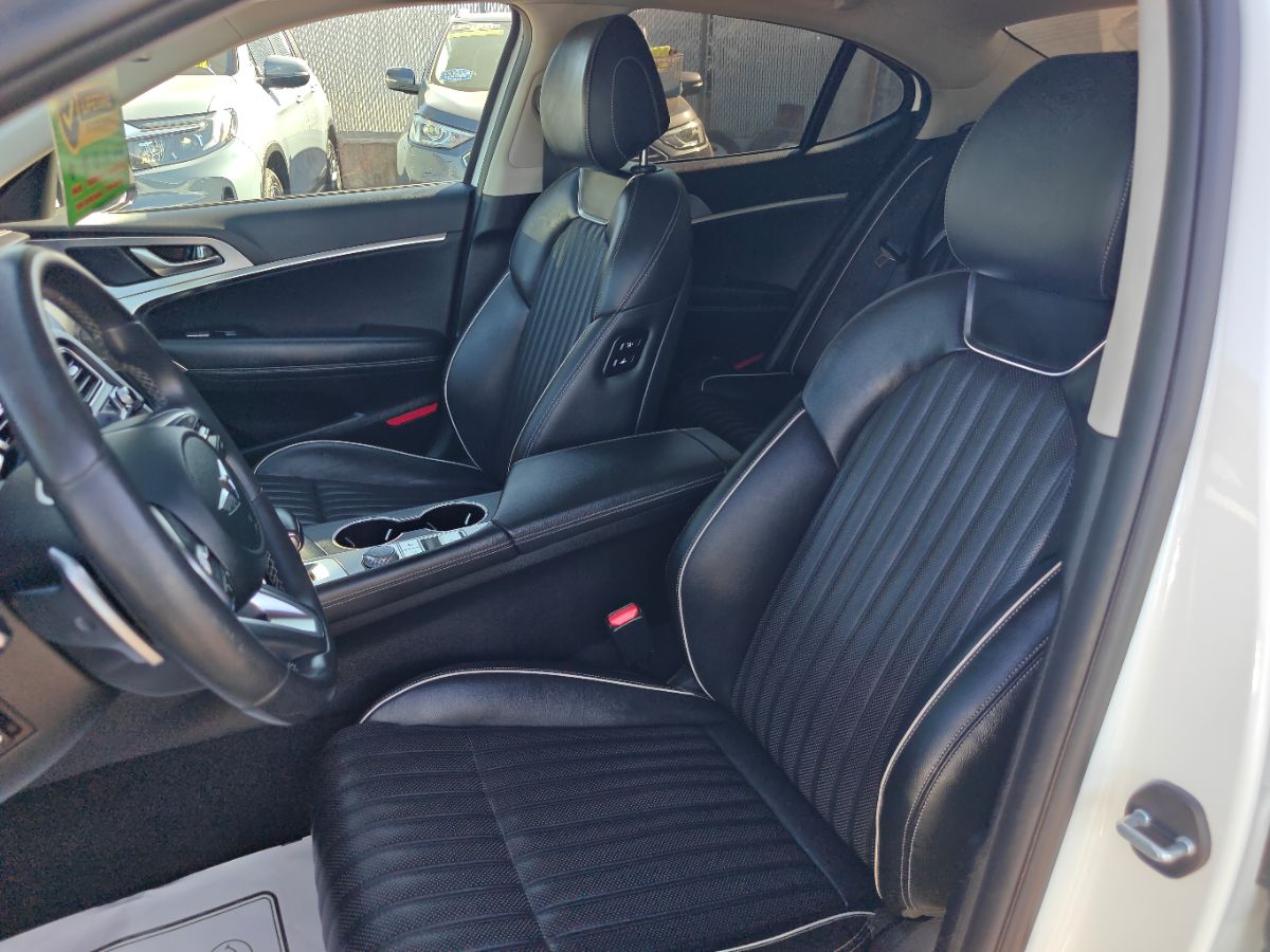 Genesis G70 photo 23