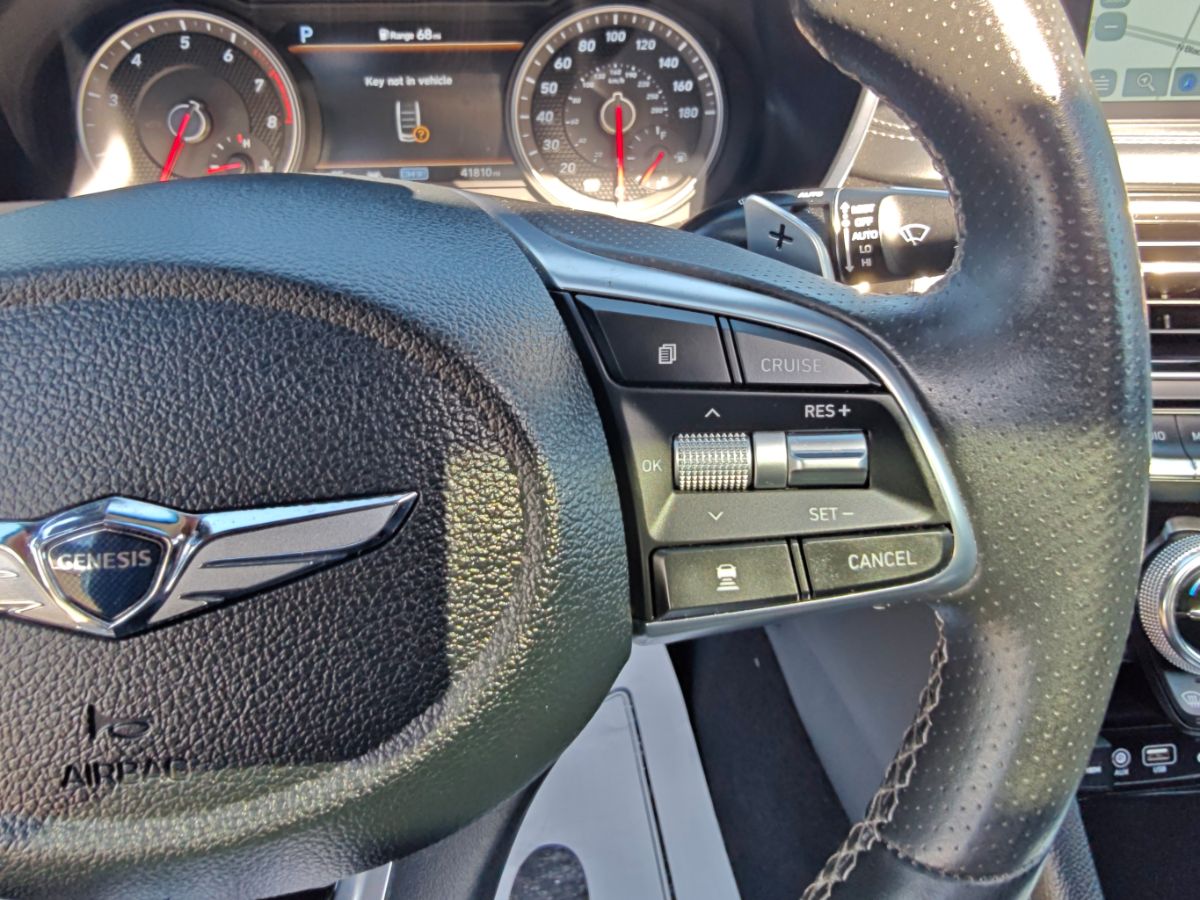Genesis G70 photo 28