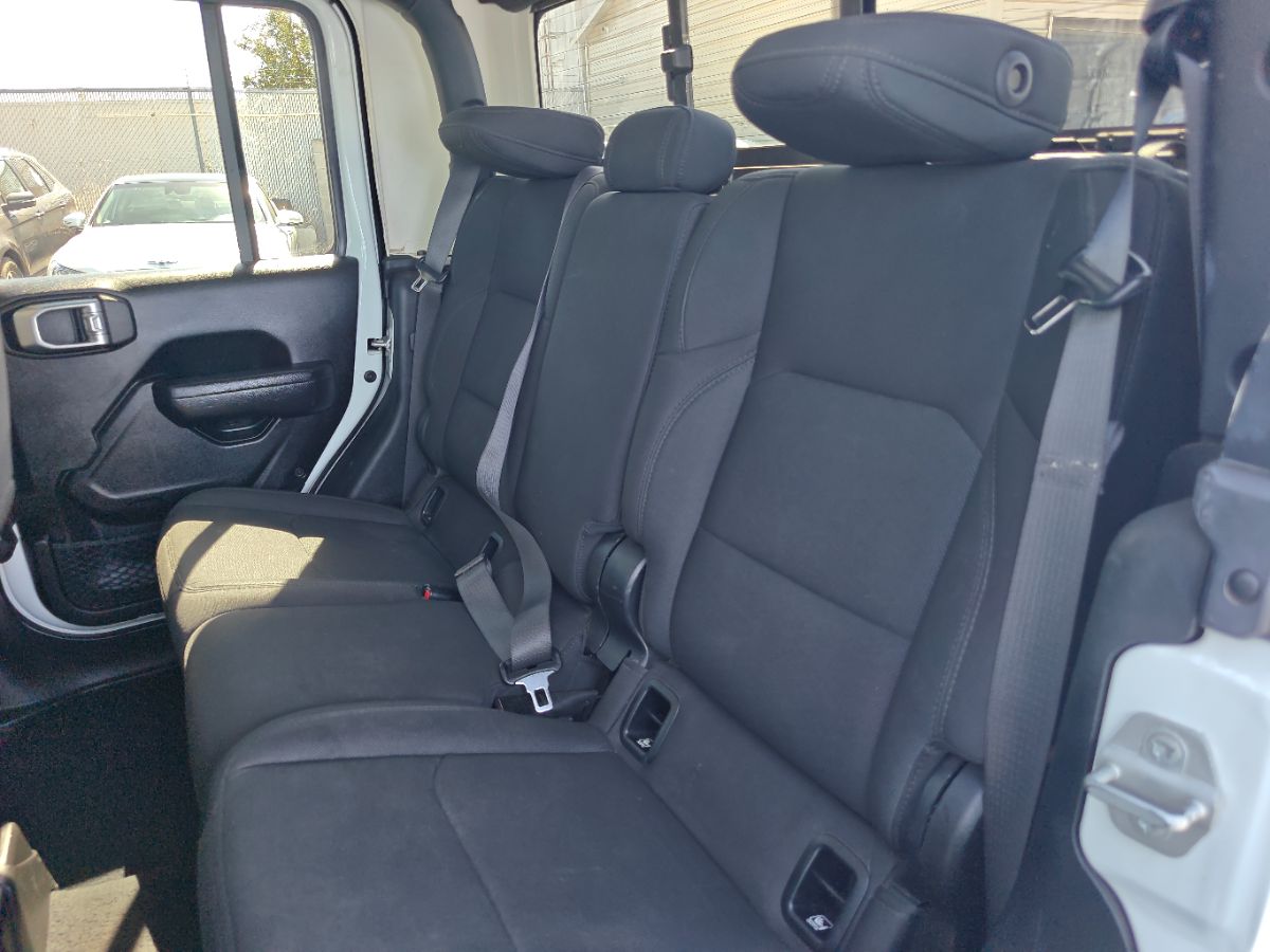 Jeep Gladiator photo 17