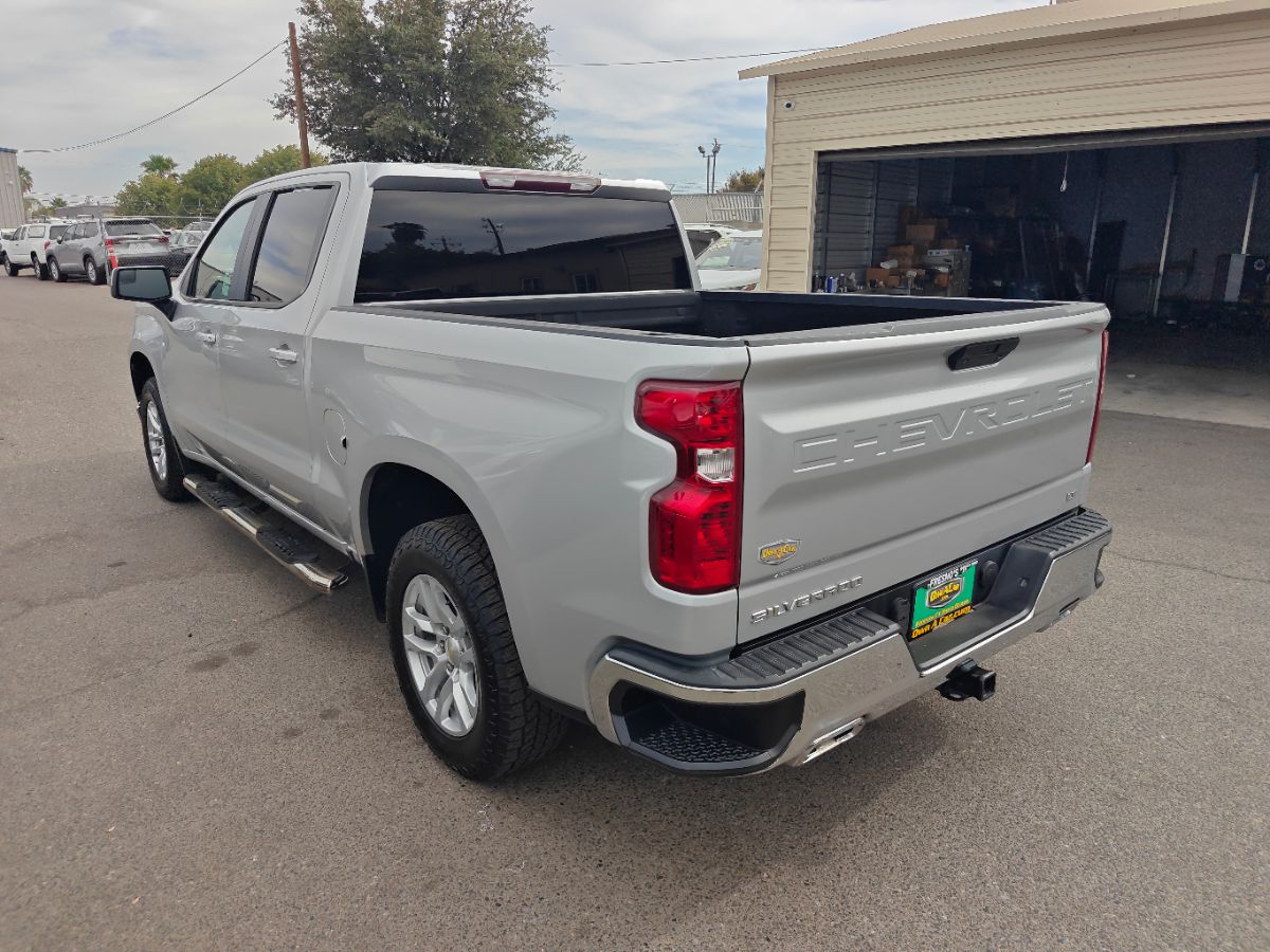 Chevrolet Silverado photo 12