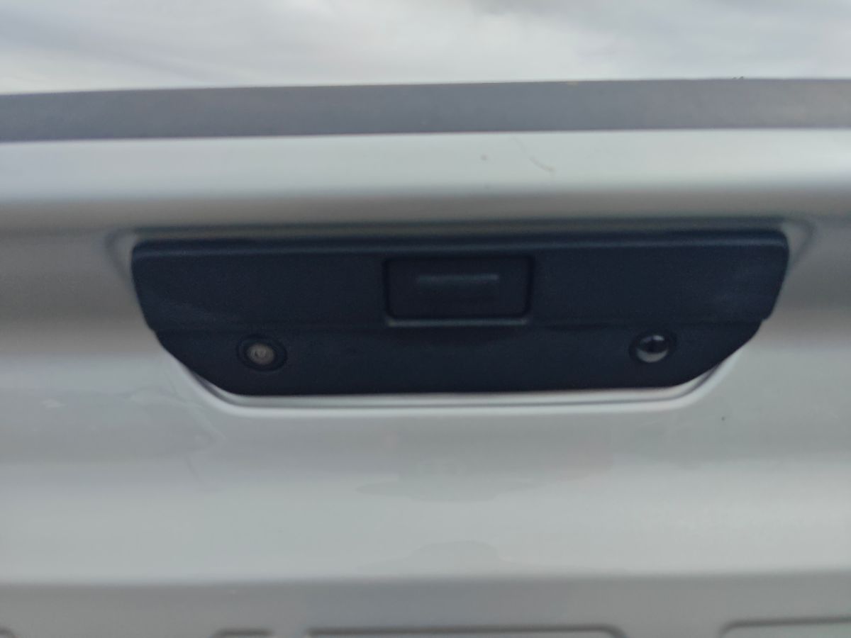 Chevrolet Silverado photo 13