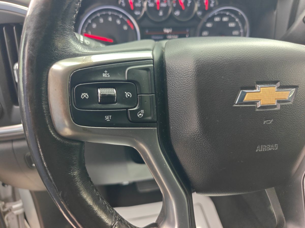 Chevrolet Silverado photo 25