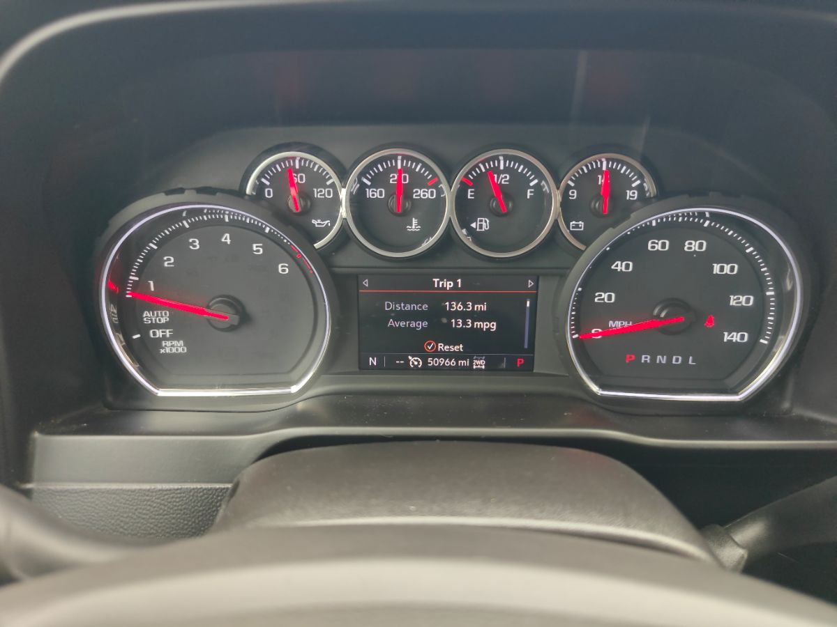 Chevrolet Silverado photo 28
