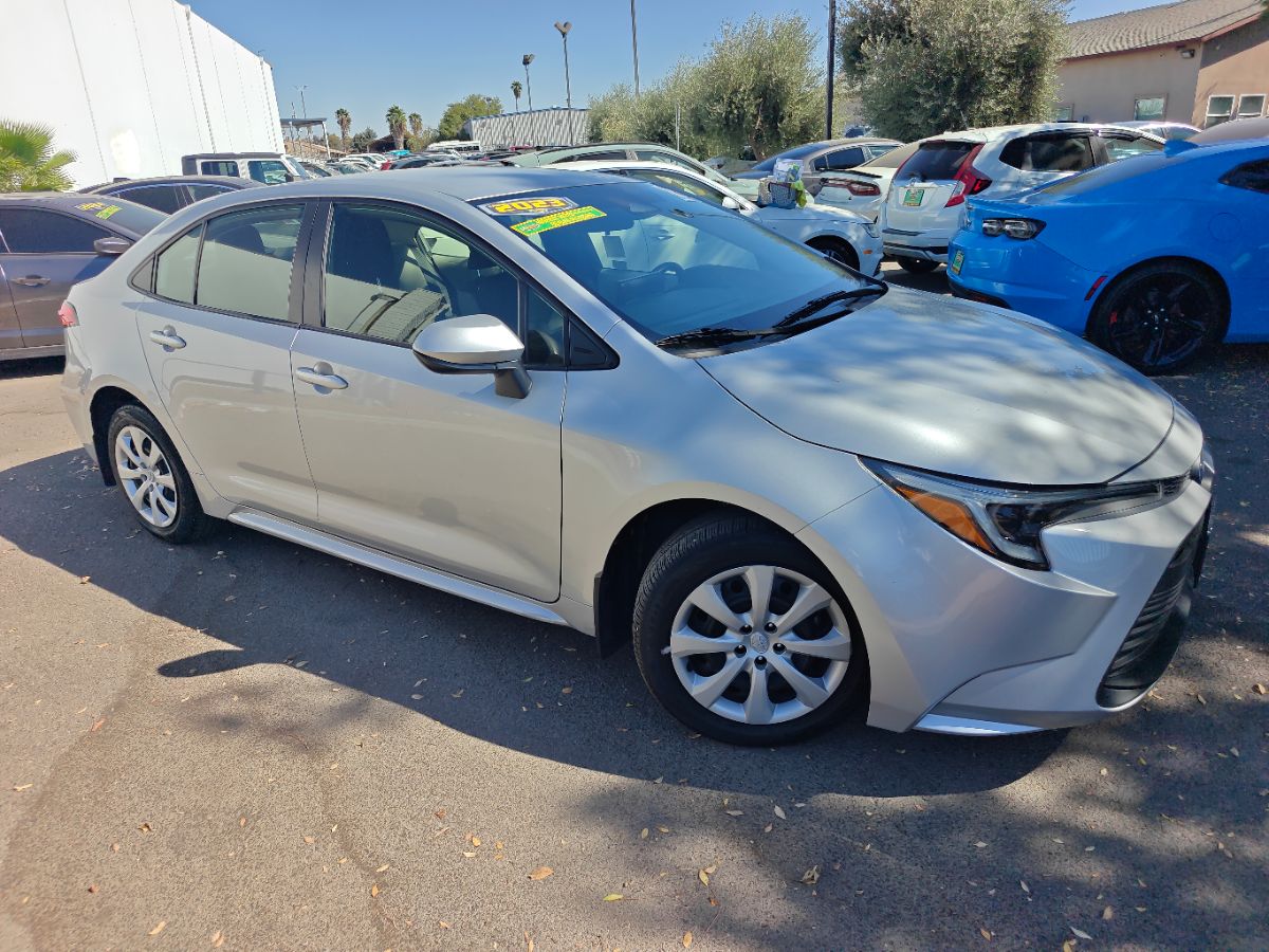 Toyota Corolla photo 2