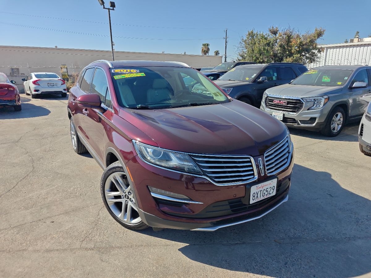 Lincoln MKC photo 3