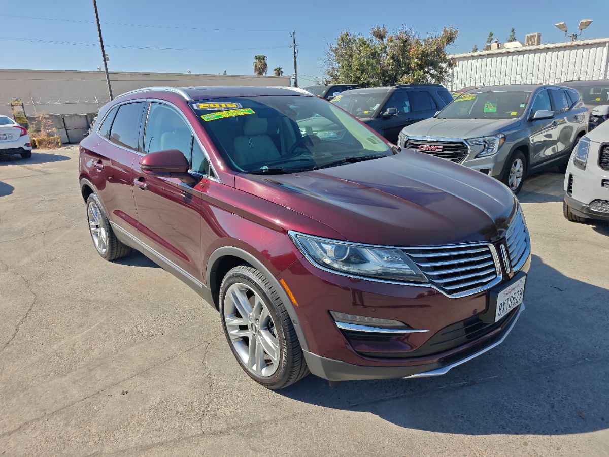 Lincoln MKC photo 7