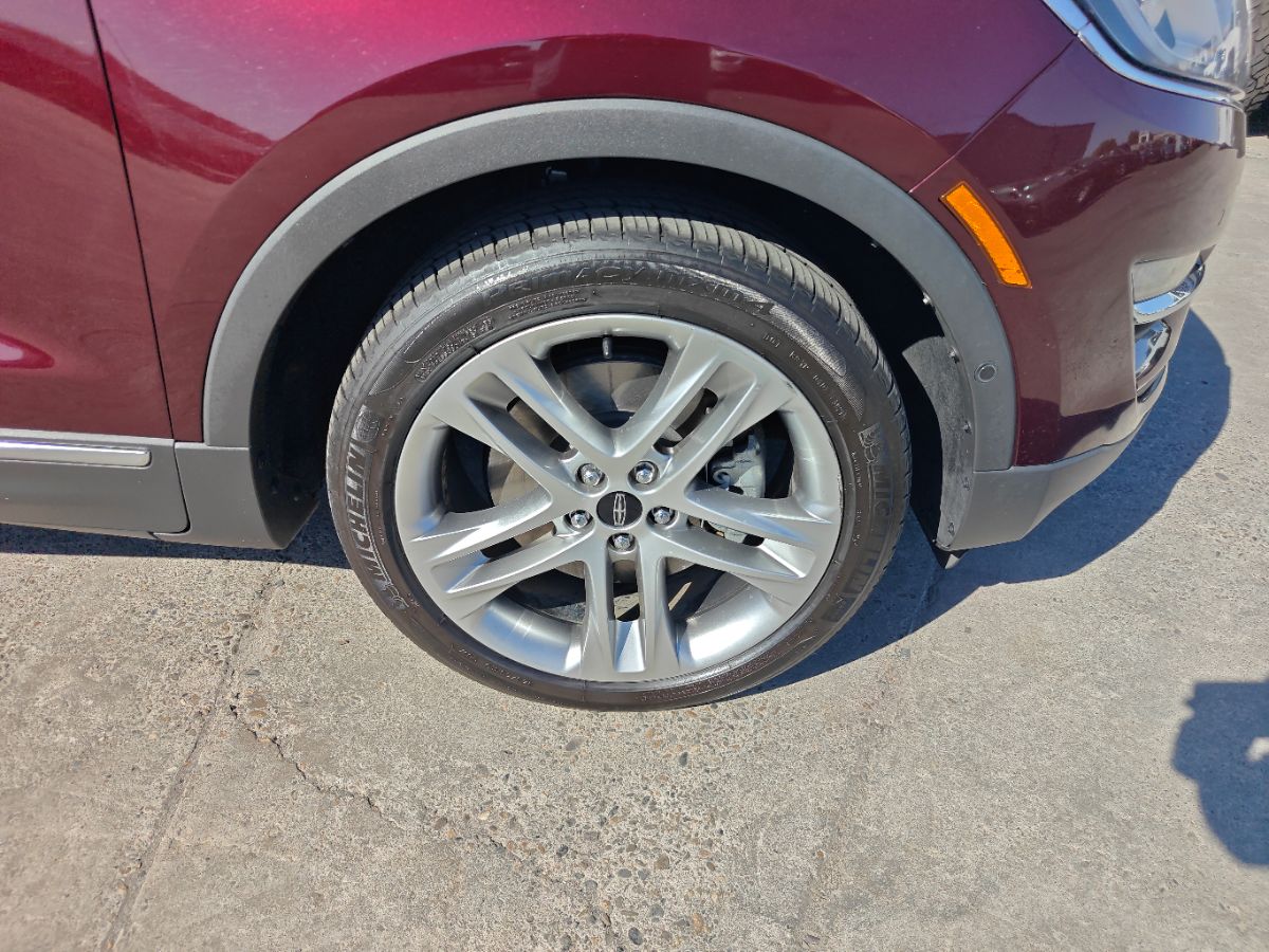 Lincoln MKC photo 8