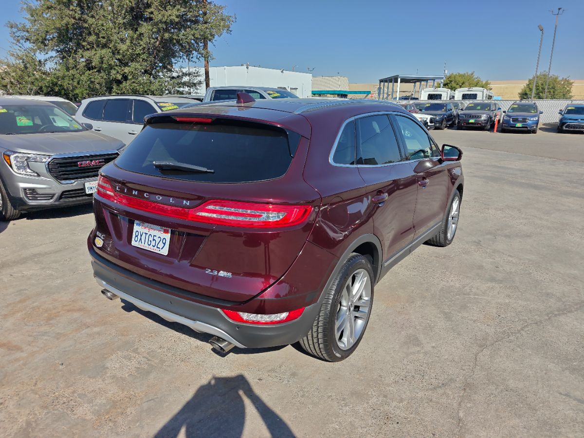 Lincoln MKC photo 10